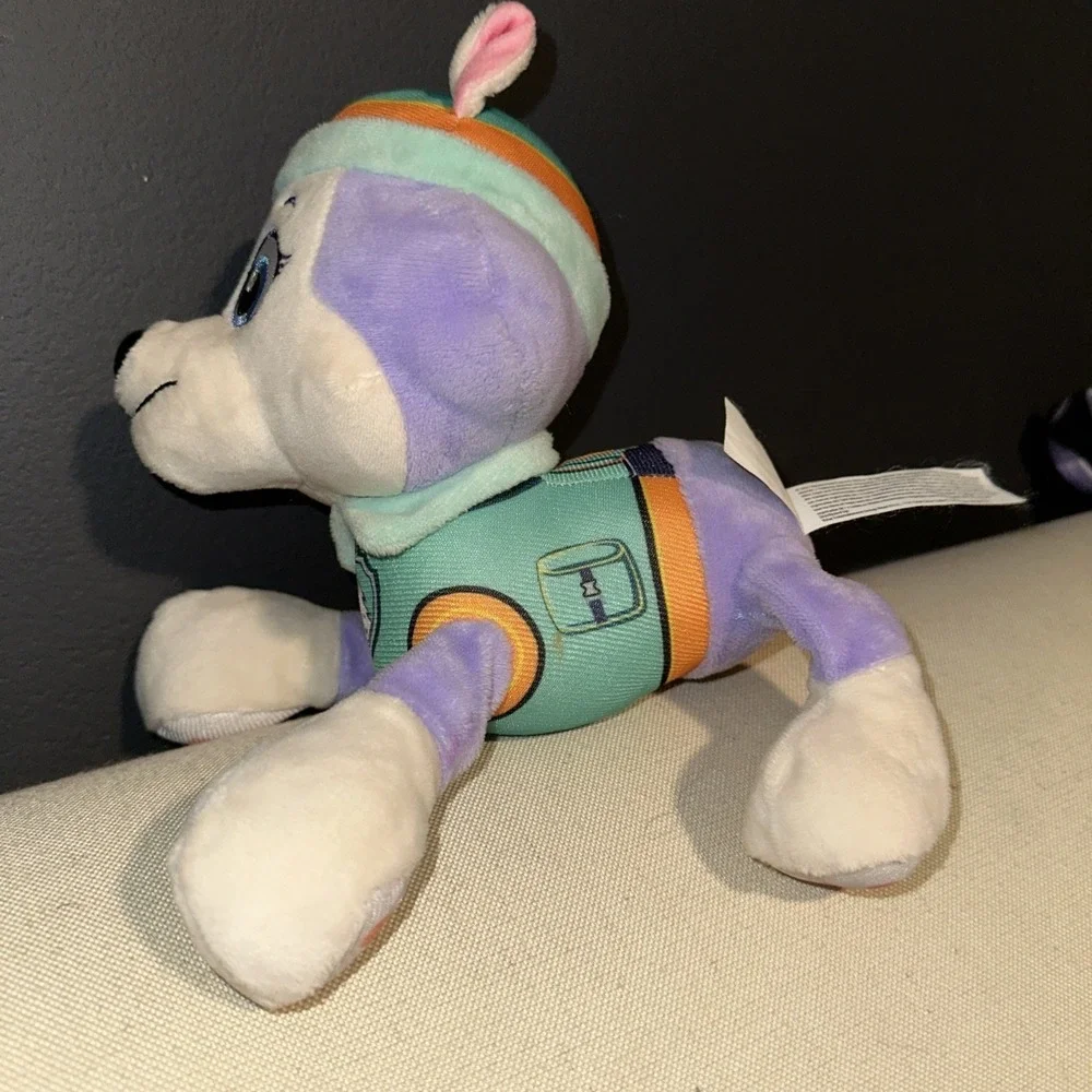 Nickelodeon Paw Patrol Everest Plush  - Pup Pals 8